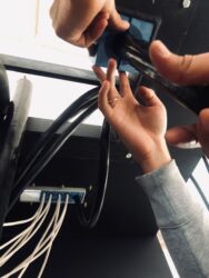 Установка кабеля в модуль Roxtec